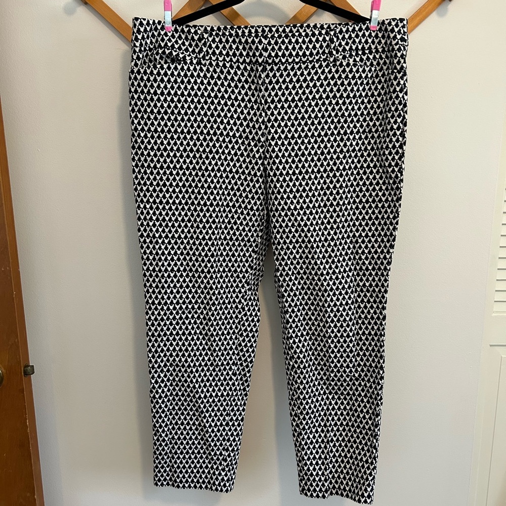 White House Black Market 16R Slim Ankle Pant